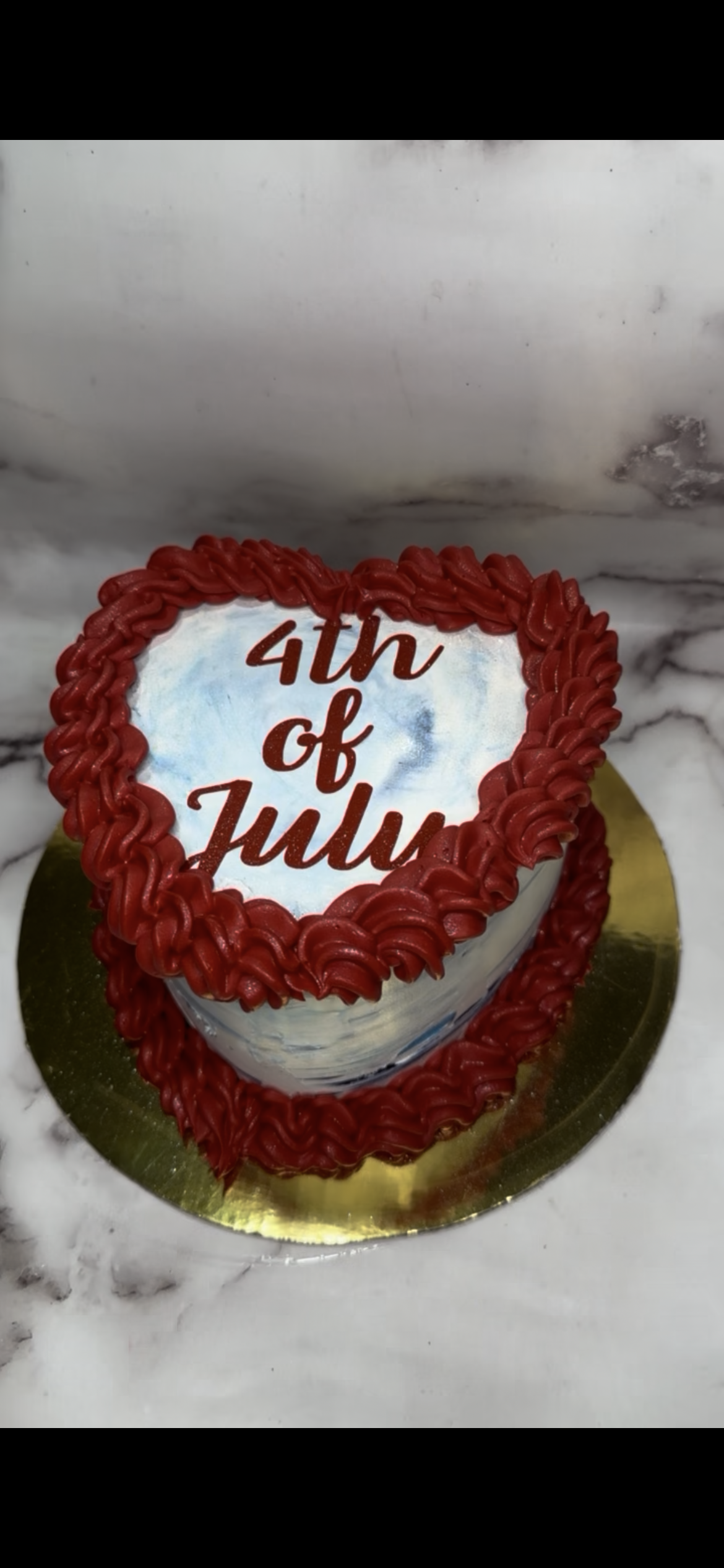 LUXURY HEART CAKE (Pick Up Only)