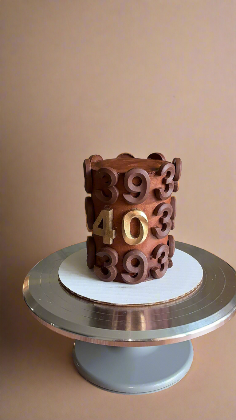 MINI LUXURY CAKE (Pick Up Only)