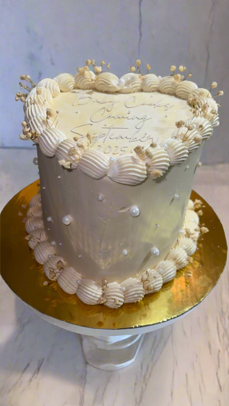 LUXURY HEART CAKE (Pick Up Only)