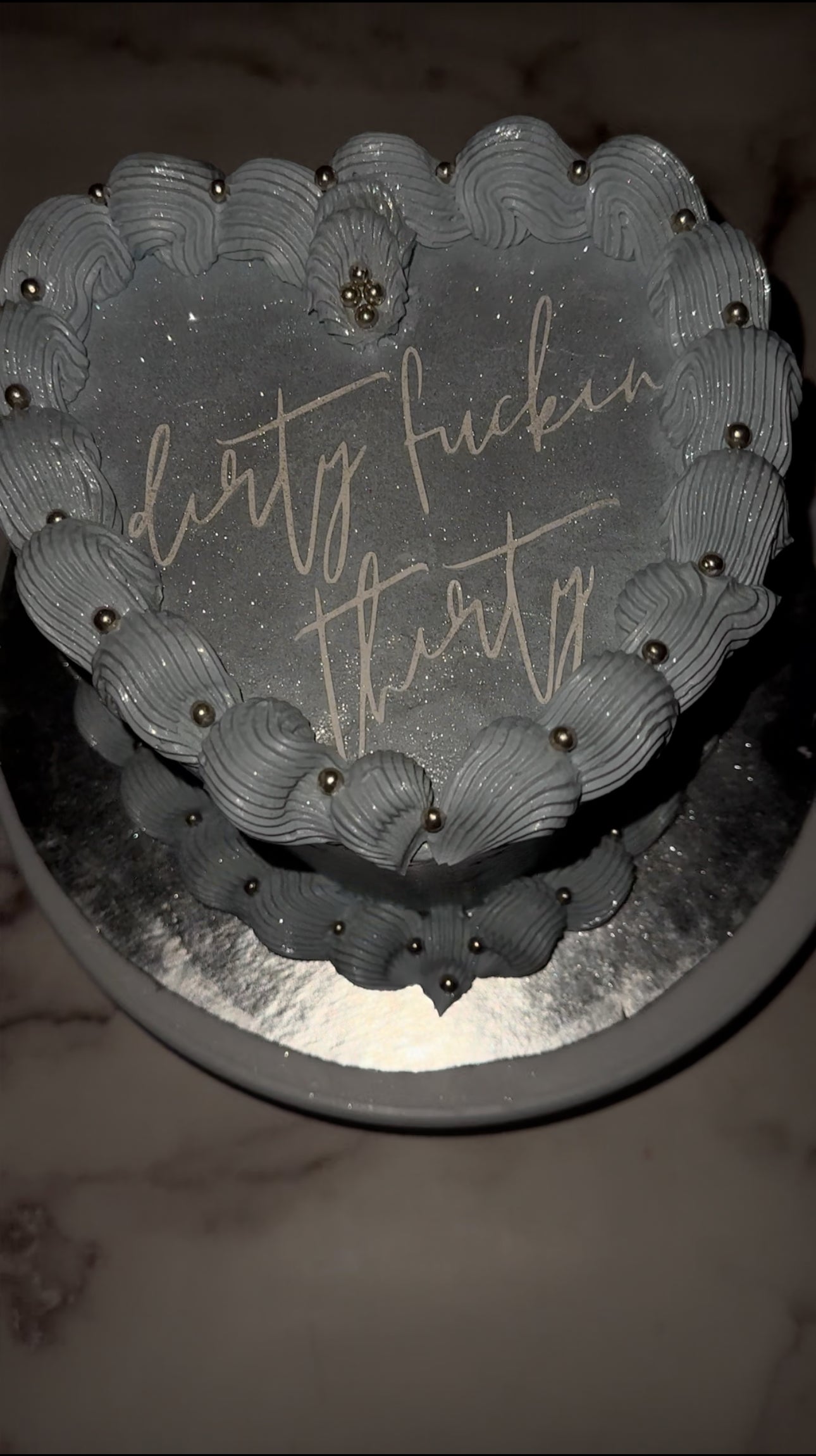 LUXURY HEART CAKE (Pick Up Only)