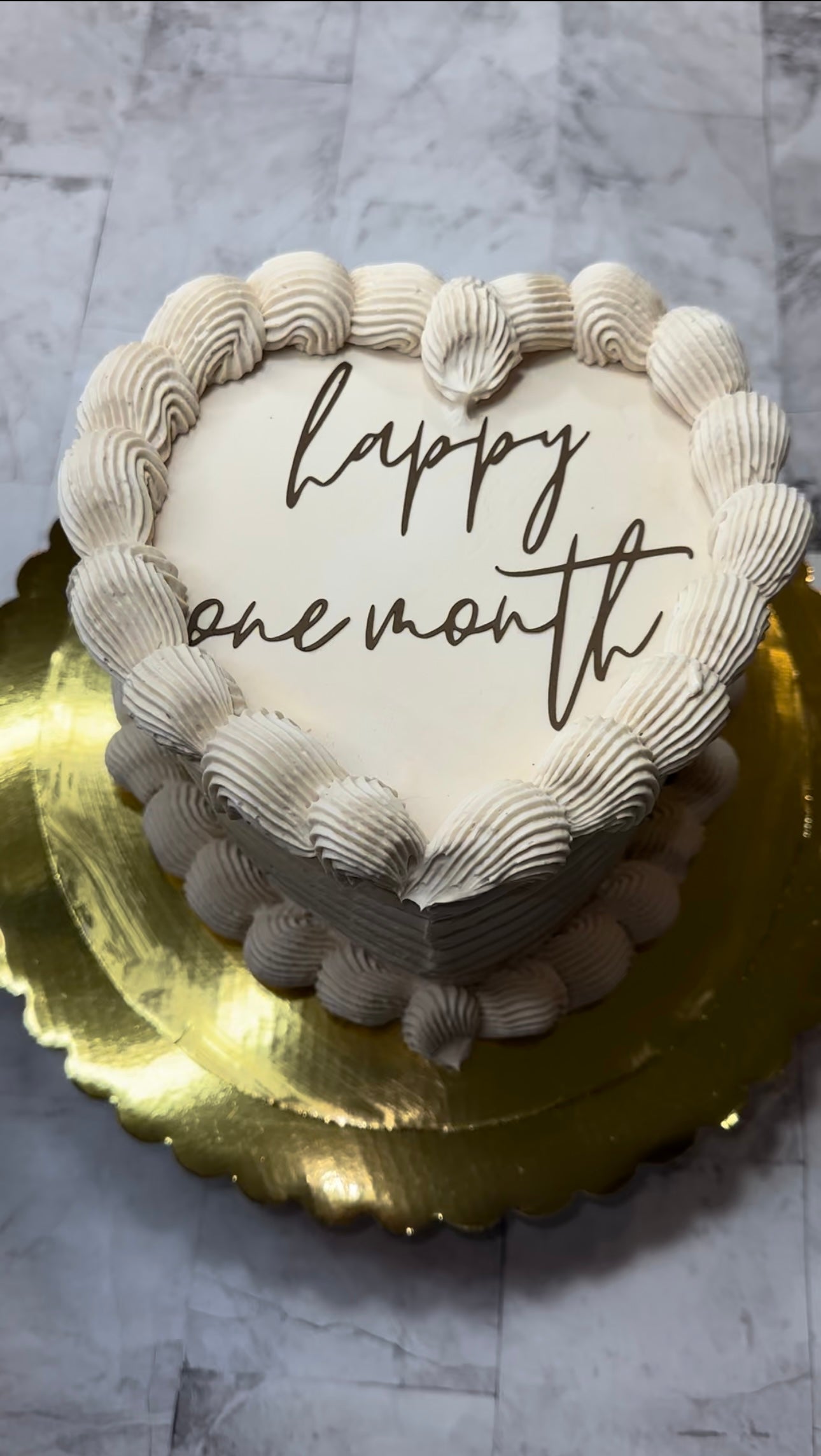 LUXURY HEART CAKE (Pick Up Only)