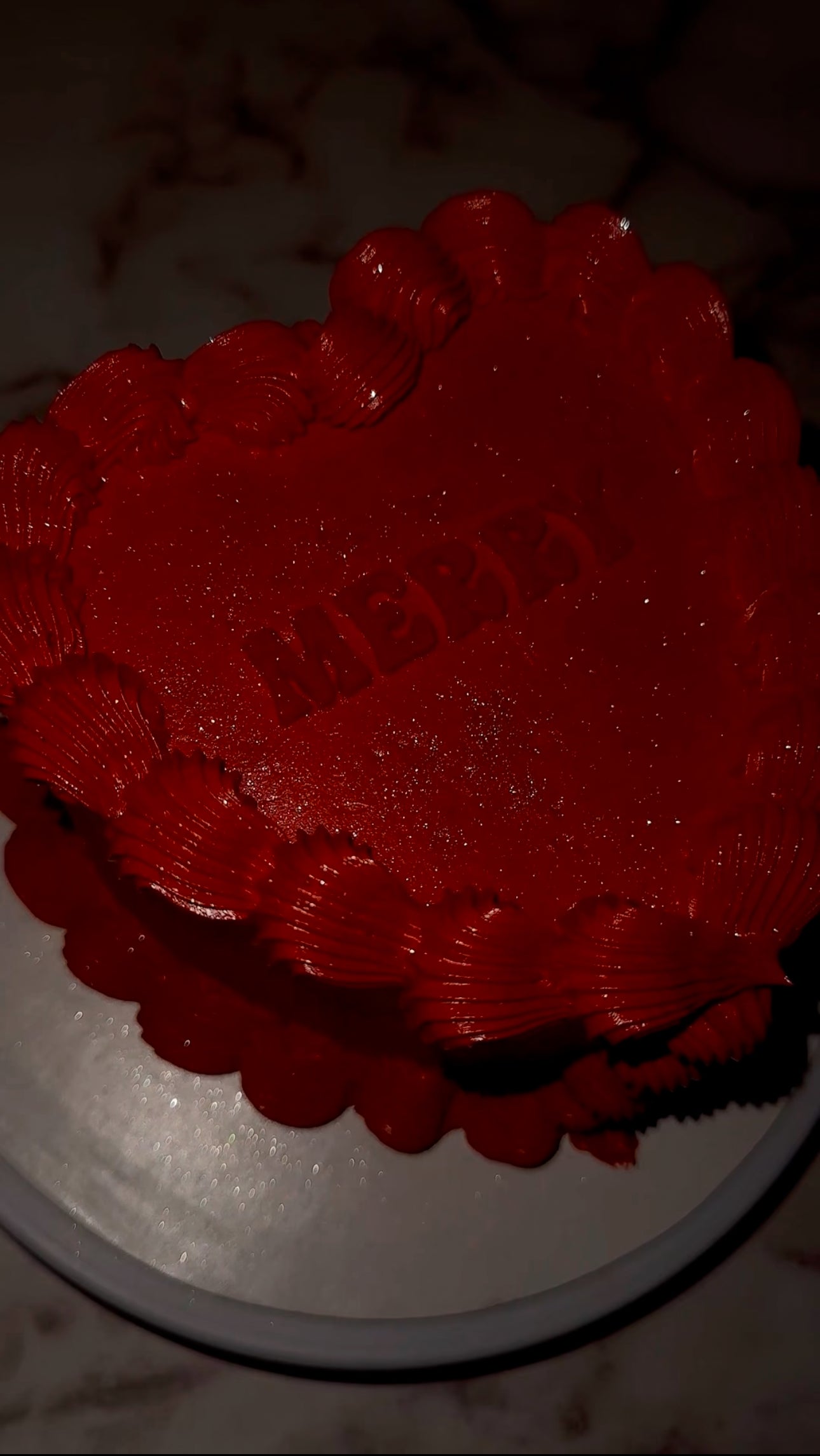 LUXURY HEART CAKE (Pick Up Only)
