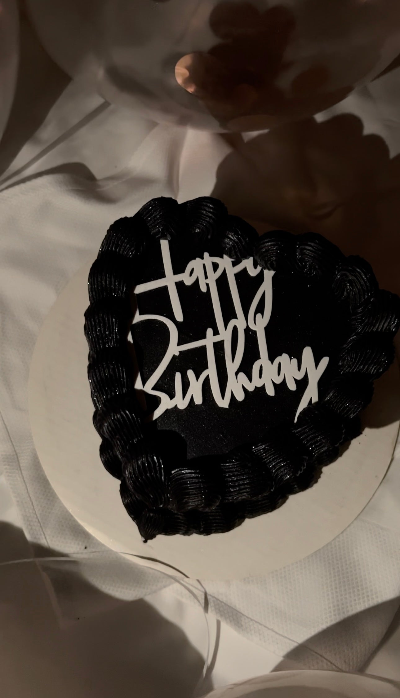 LUXURY HEART CAKE (Pick Up Only)