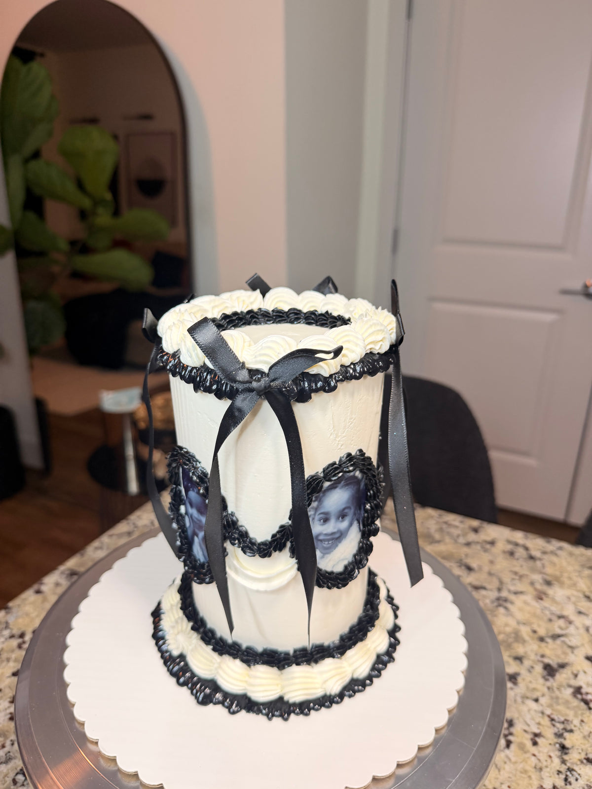 LUXURY CAKE (Pick Up Only)