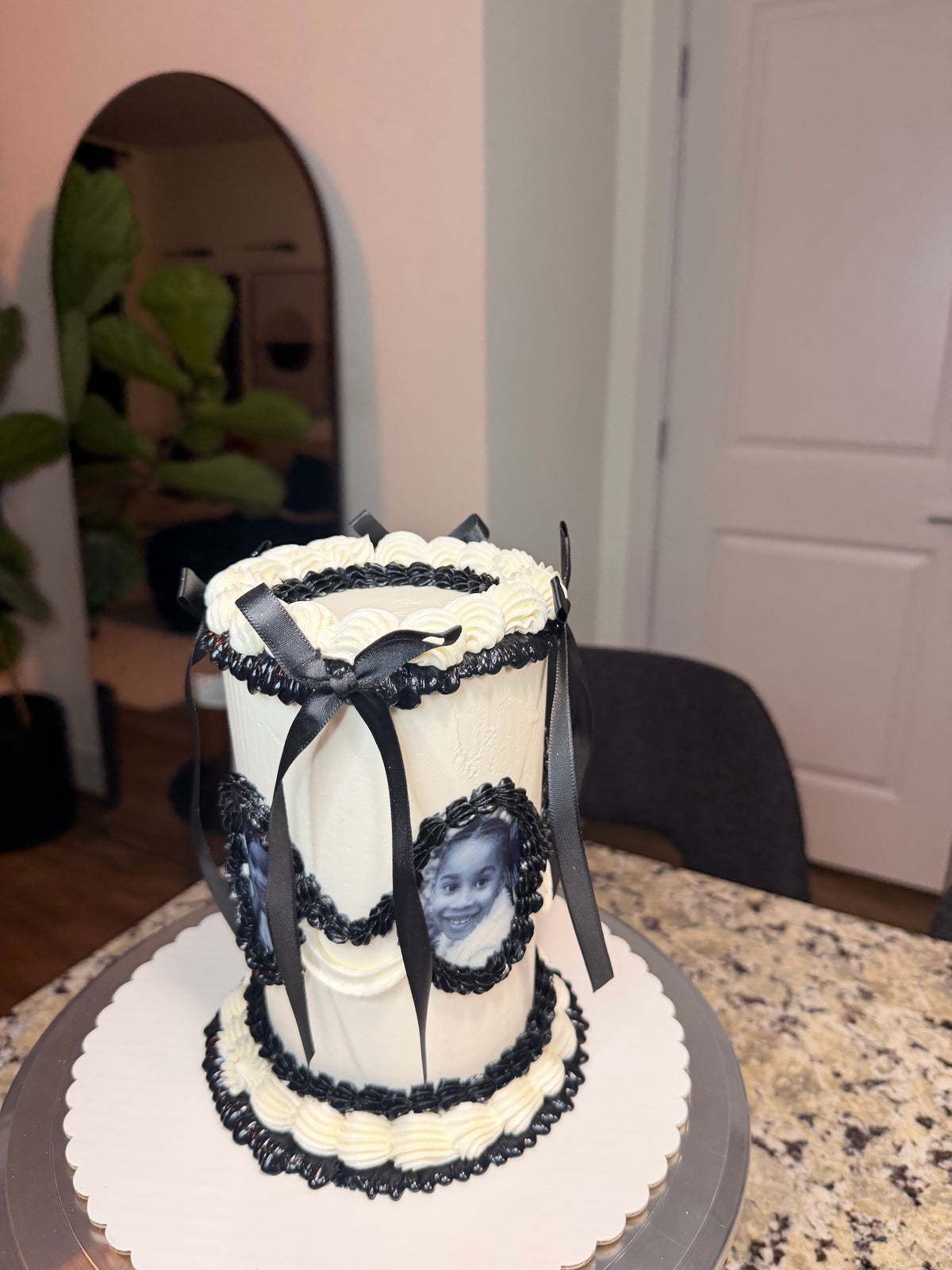 LUXURY CAKE (Pick Up Only)