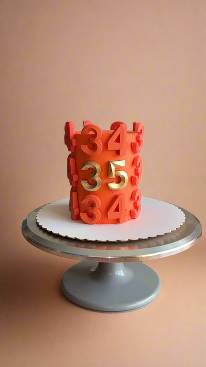 MINI LUXURY CAKE (Pick Up Only)