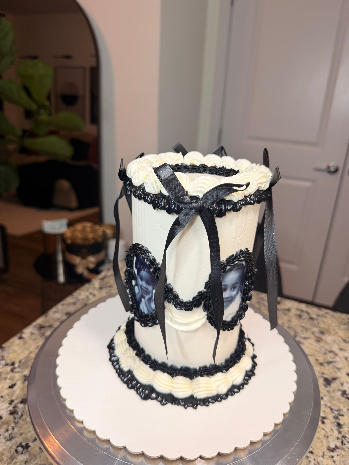 LUXURY CAKE (Pick Up Only)