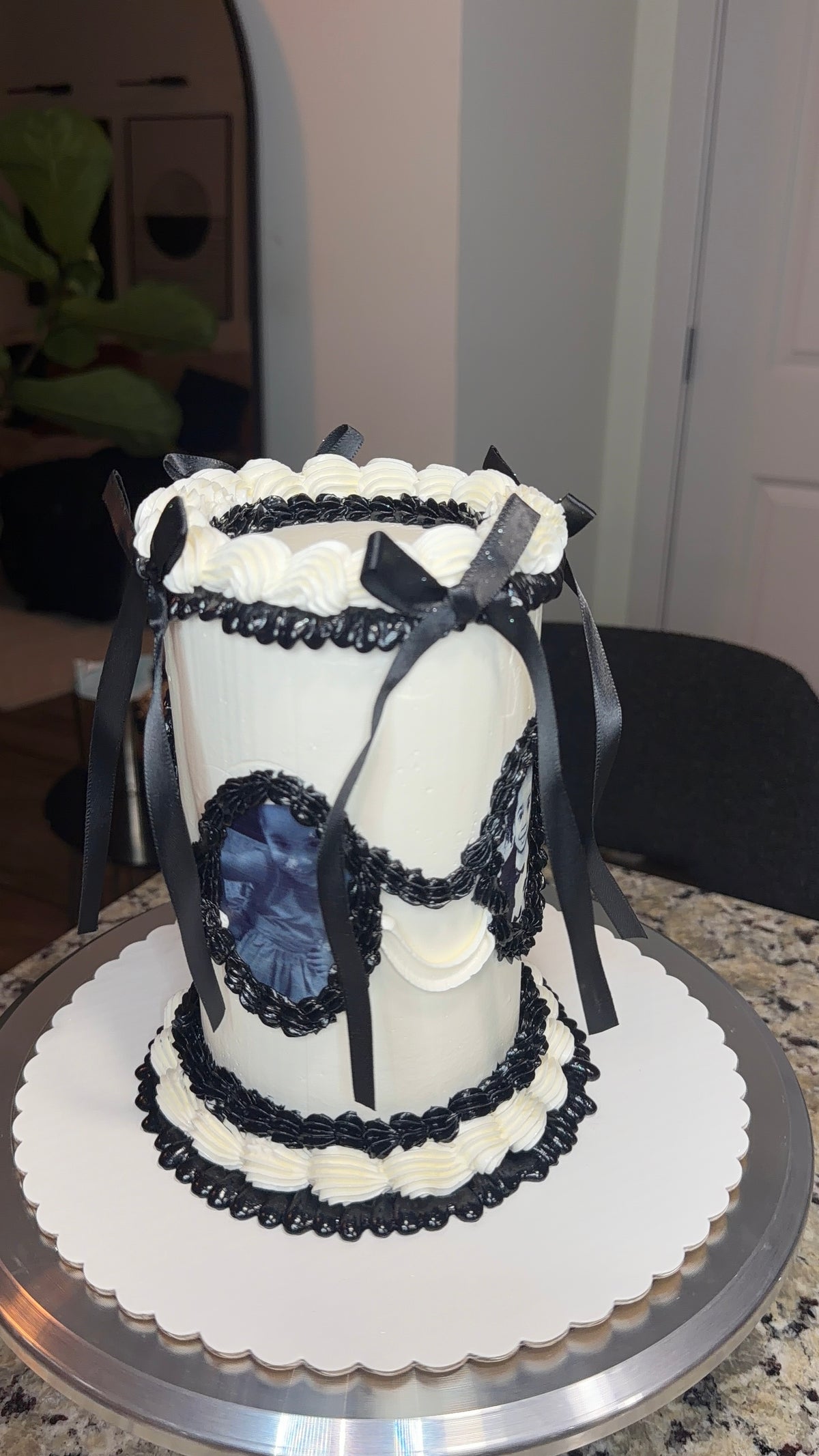 LUXURY CAKE (Pick Up Only)