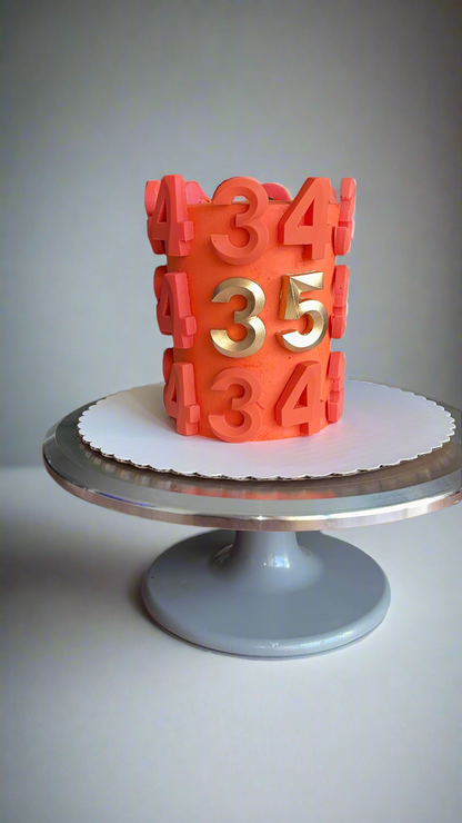MINI LUXURY CAKE (Pick Up Only)