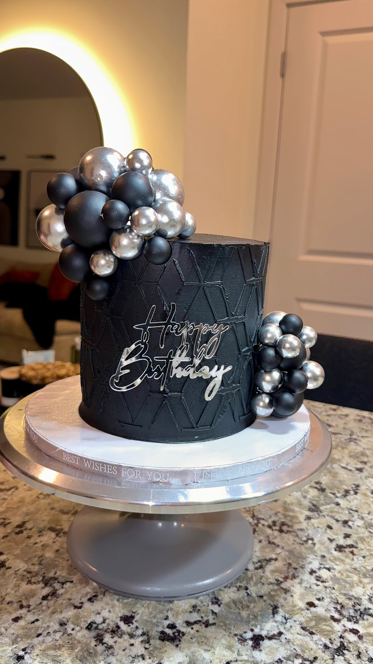 LUXURY CAKE (Pick Up Only)