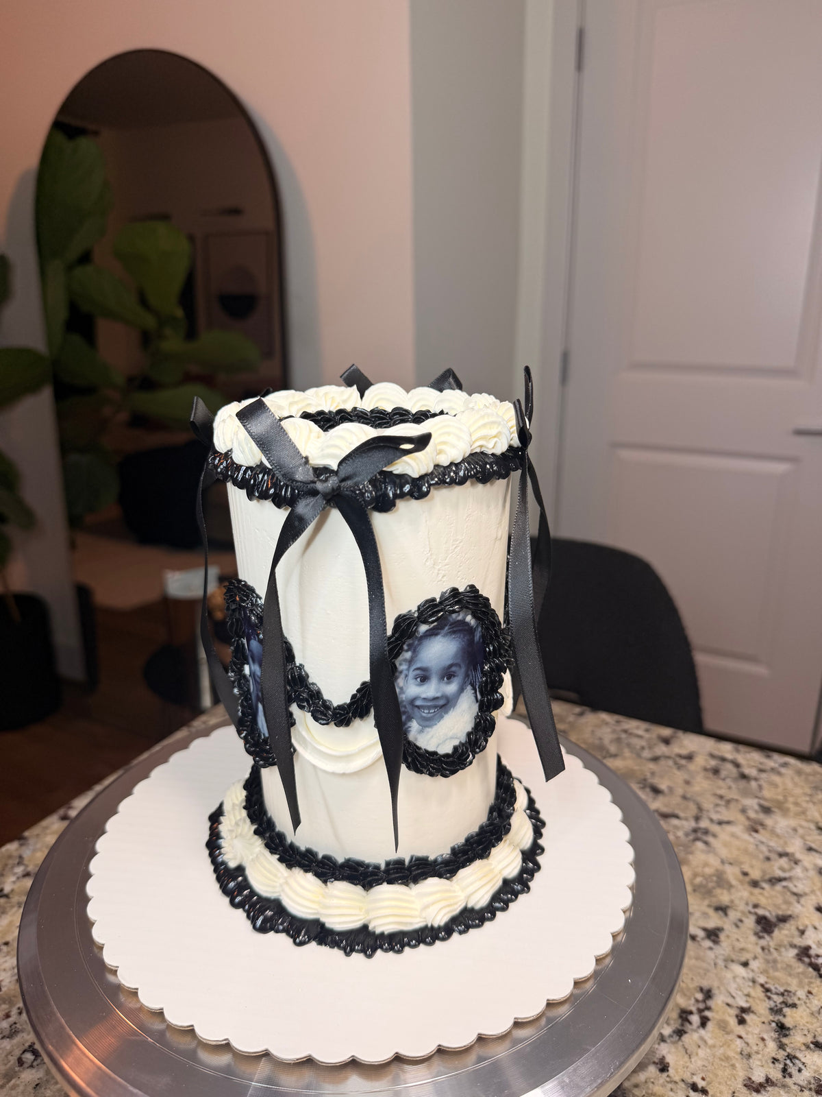 LUXURY CAKE (Pick Up Only)