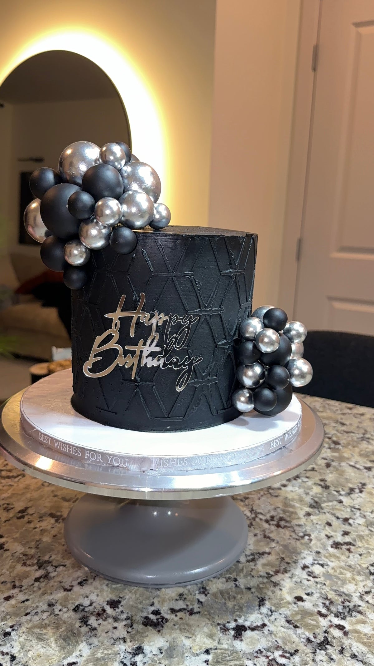 LUXURY CAKE (Pick Up Only)