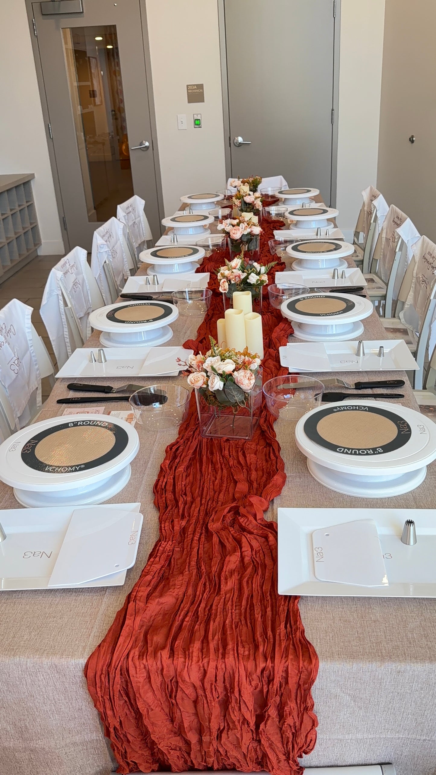 Luxe Cake Decorating Class – Premium Experience - February 7, 2026