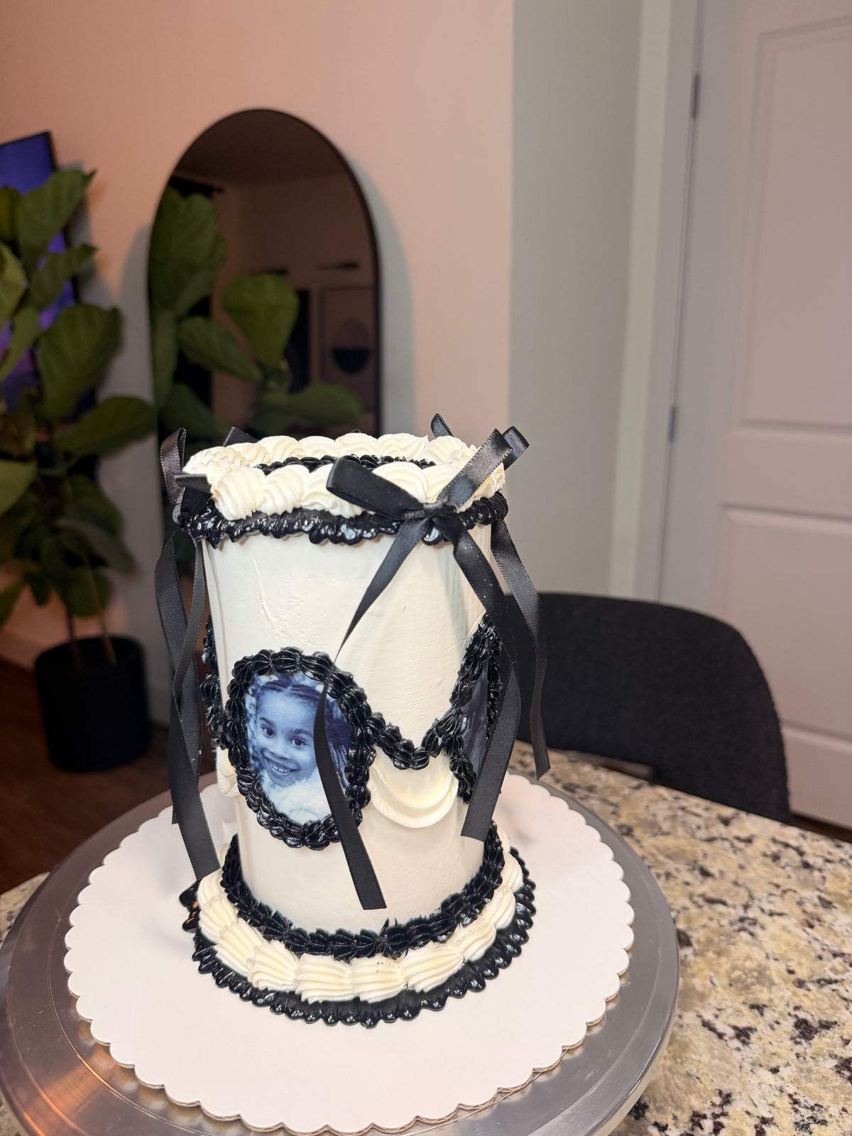 LUXURY CAKE (Pick Up Only)