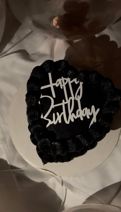LUXURY HEART CAKE (Pick Up Only)