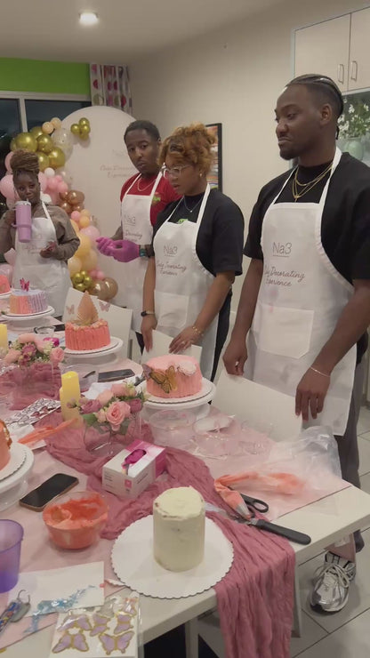 Luxe Cake Decorating Class – Premium Experience