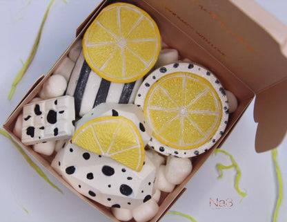 MINI TREAT BOX