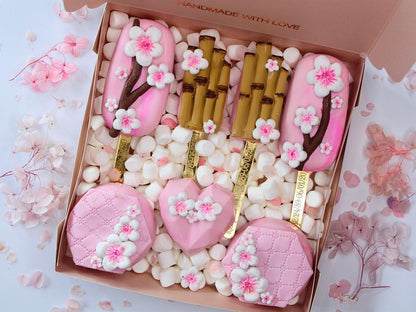 LUXURY TREAT BOX