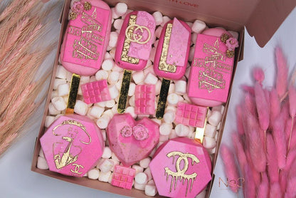 LUXURY TREAT BOX