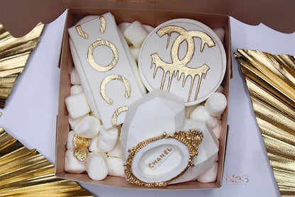 MINI TREAT BOX